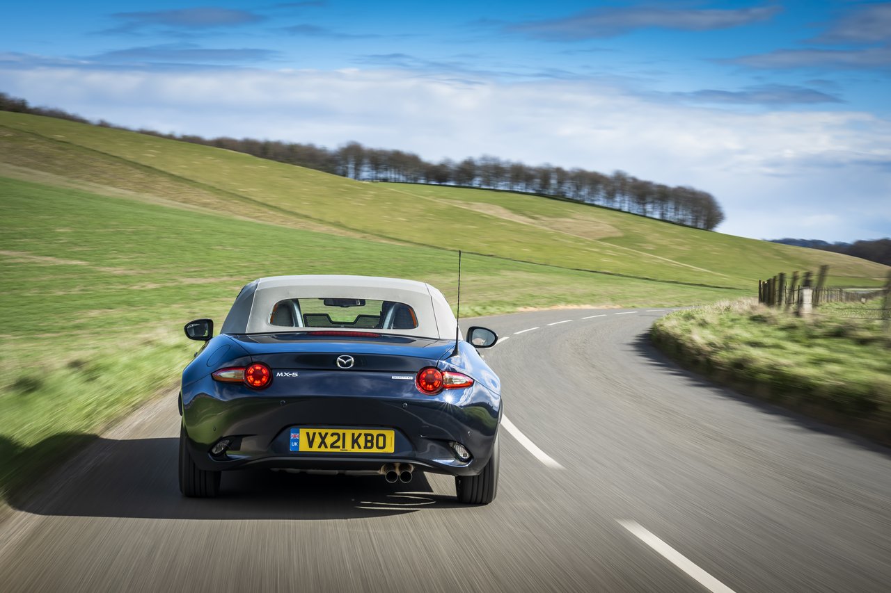Mazda MX-5 - Miniature 3