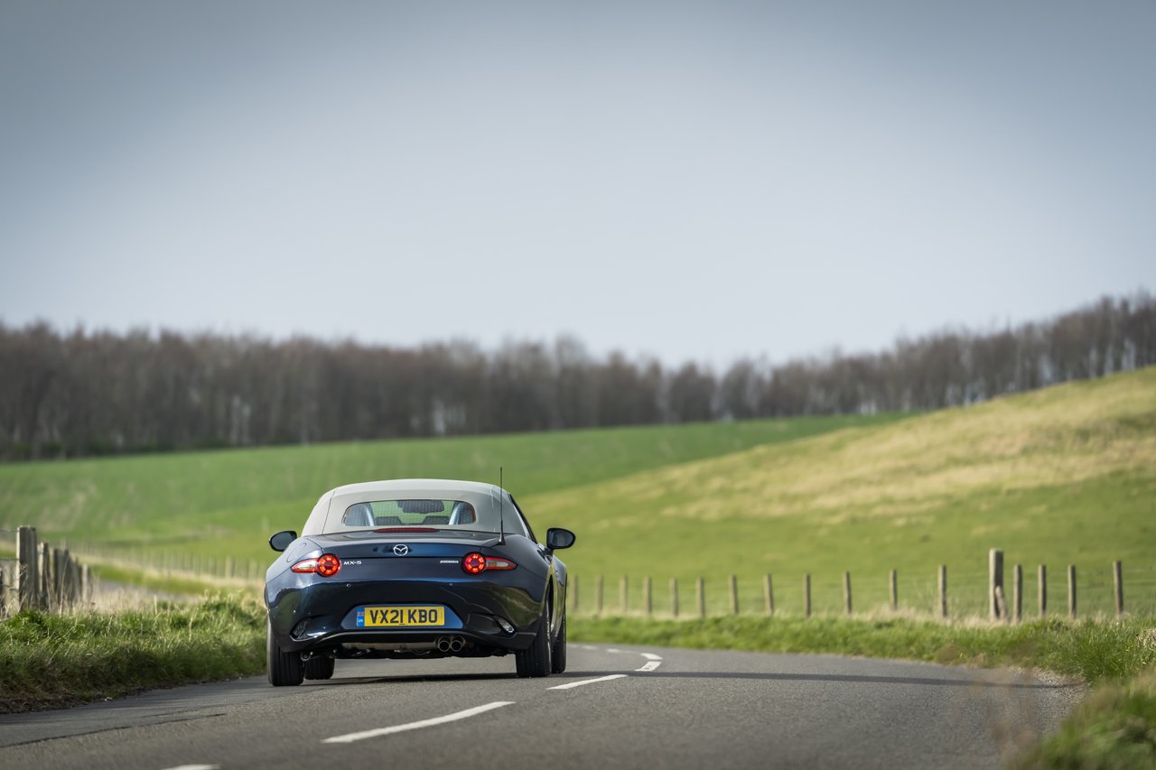 Mazda MX-5 - Miniature 6