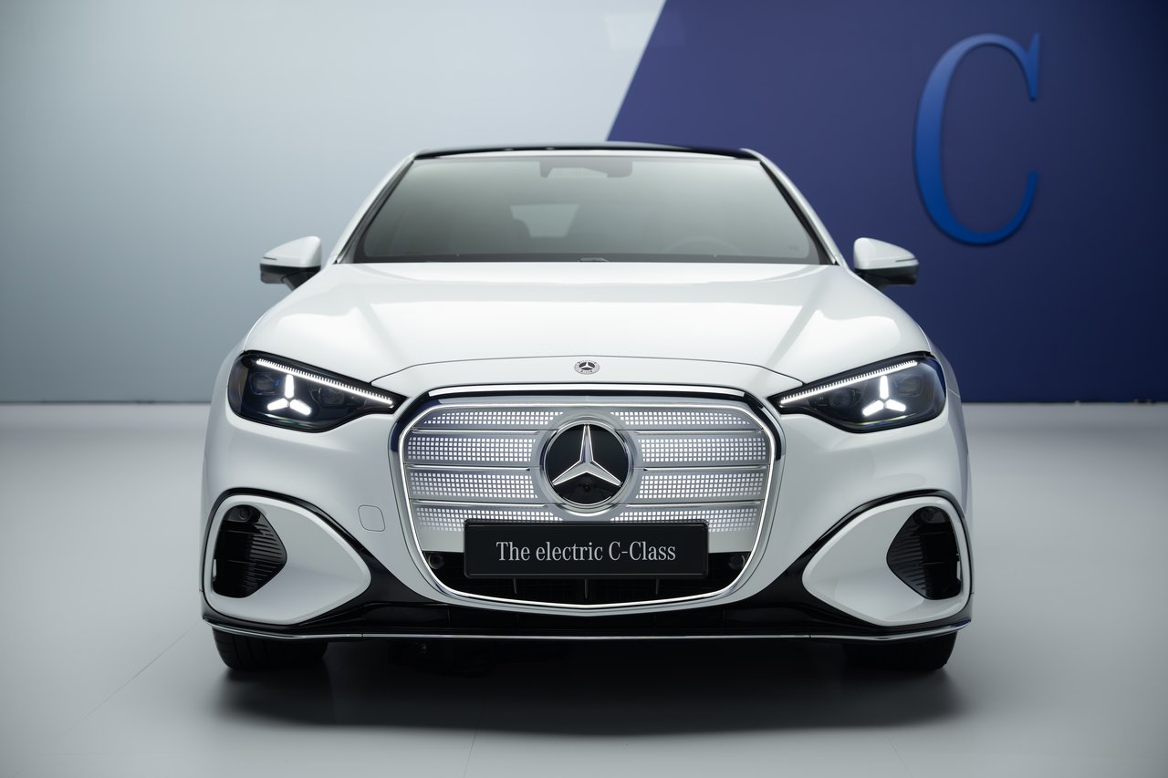 Mercedes Classe C - Miniature 8