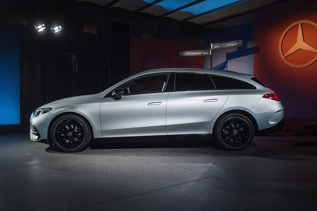 Mercedes CLA Coupé - Miniature 2