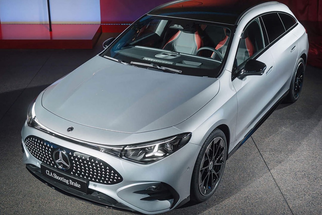 Mercedes CLA Coupé - Miniature 3
