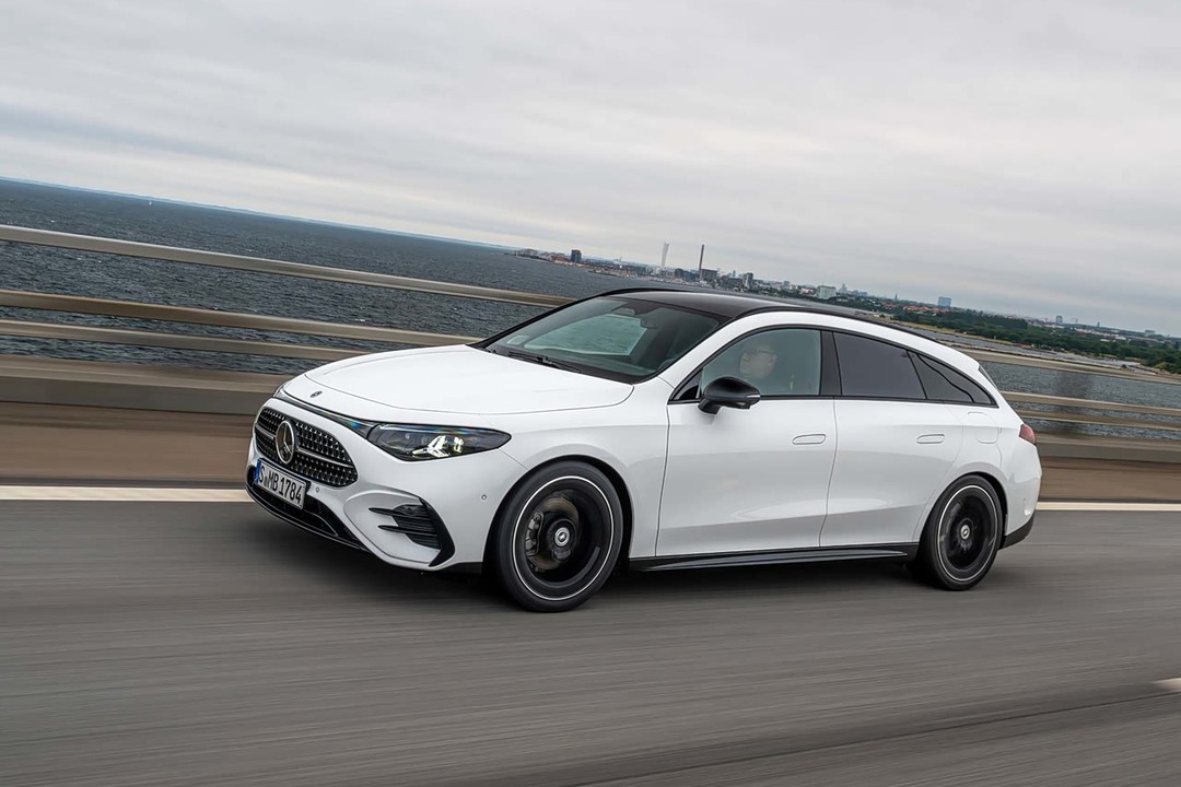 Mercedes CLA Coupé - Miniature 7