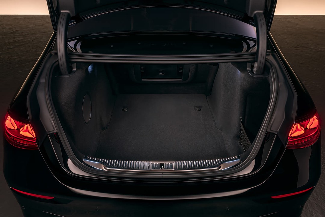 Mercedes Classe S - Miniature 13