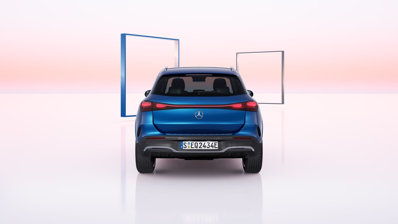 Mercedes EQA - Miniature 2