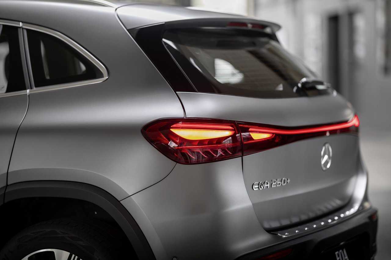 Mercedes EQA - Miniature 6