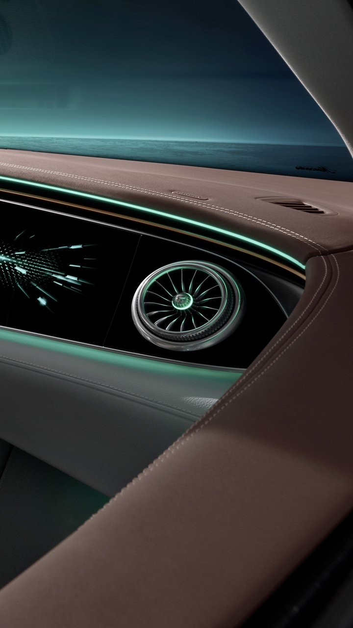 Mercedes EQE - Miniature 8