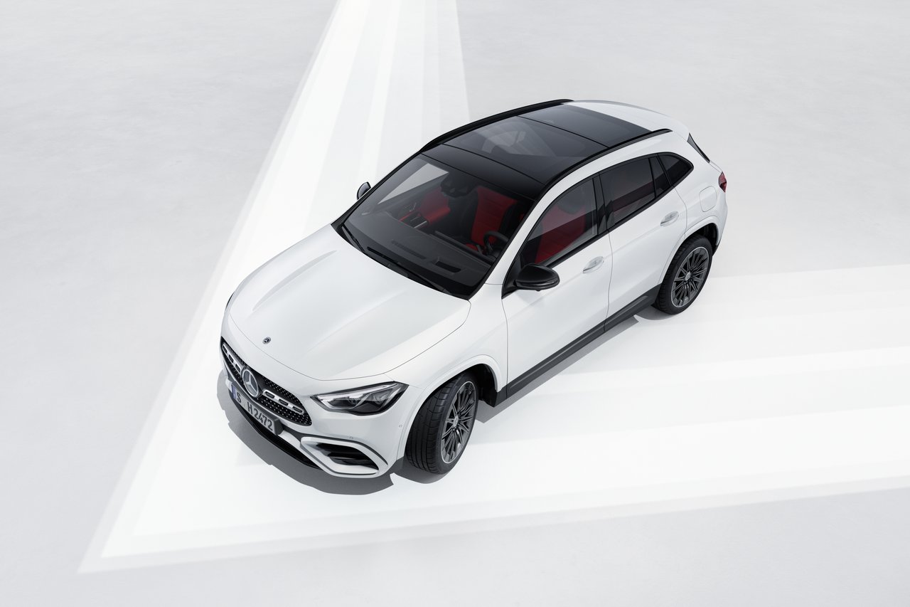 Mercedes GLA - Miniature 5