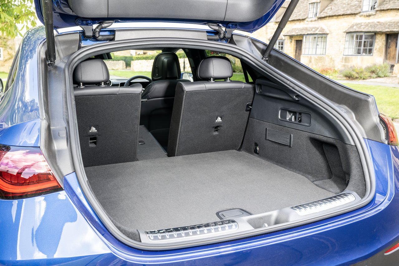 Mercedes GLC Coupé - Miniature 9