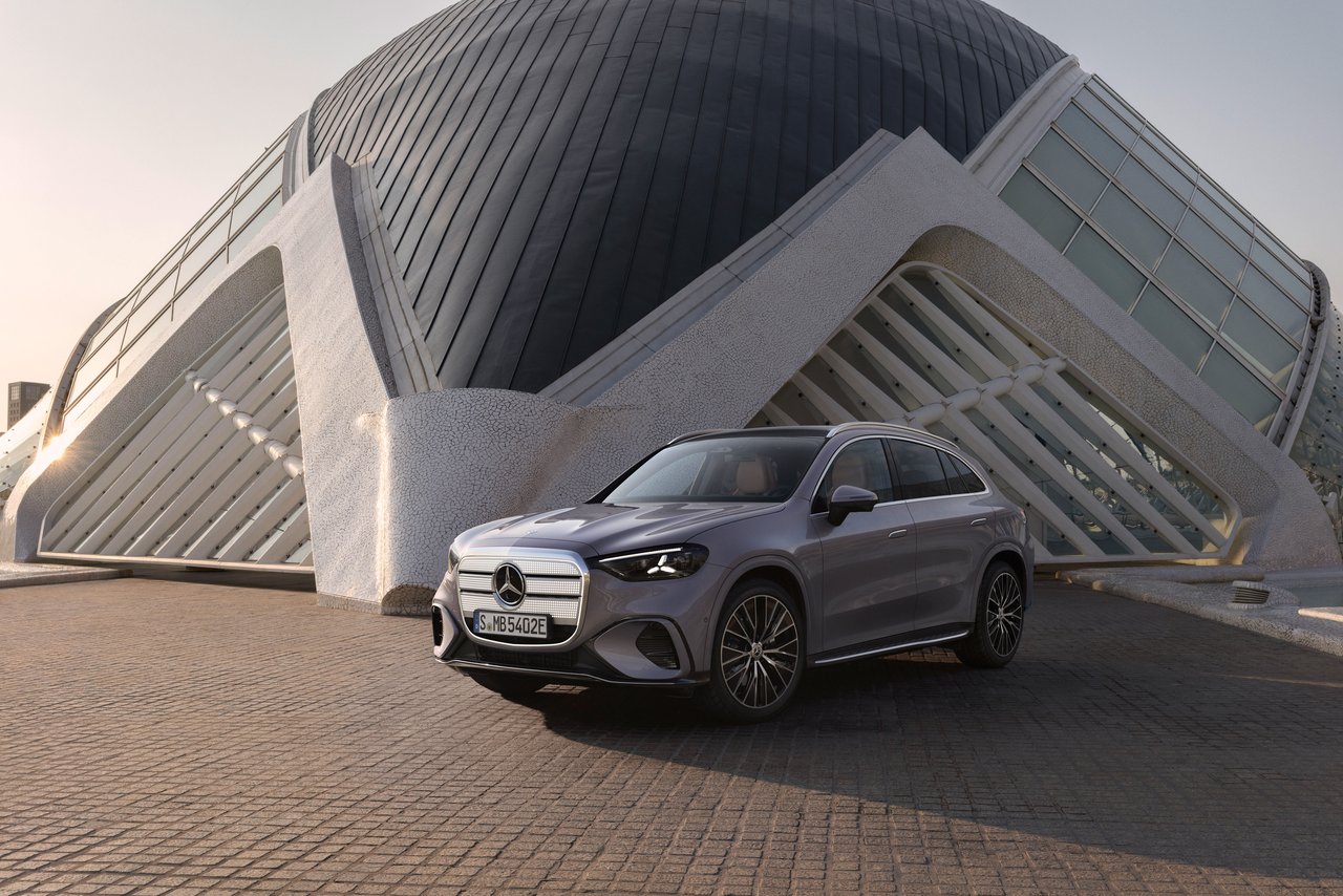 Mercedes GLC PHEV - Miniature 2