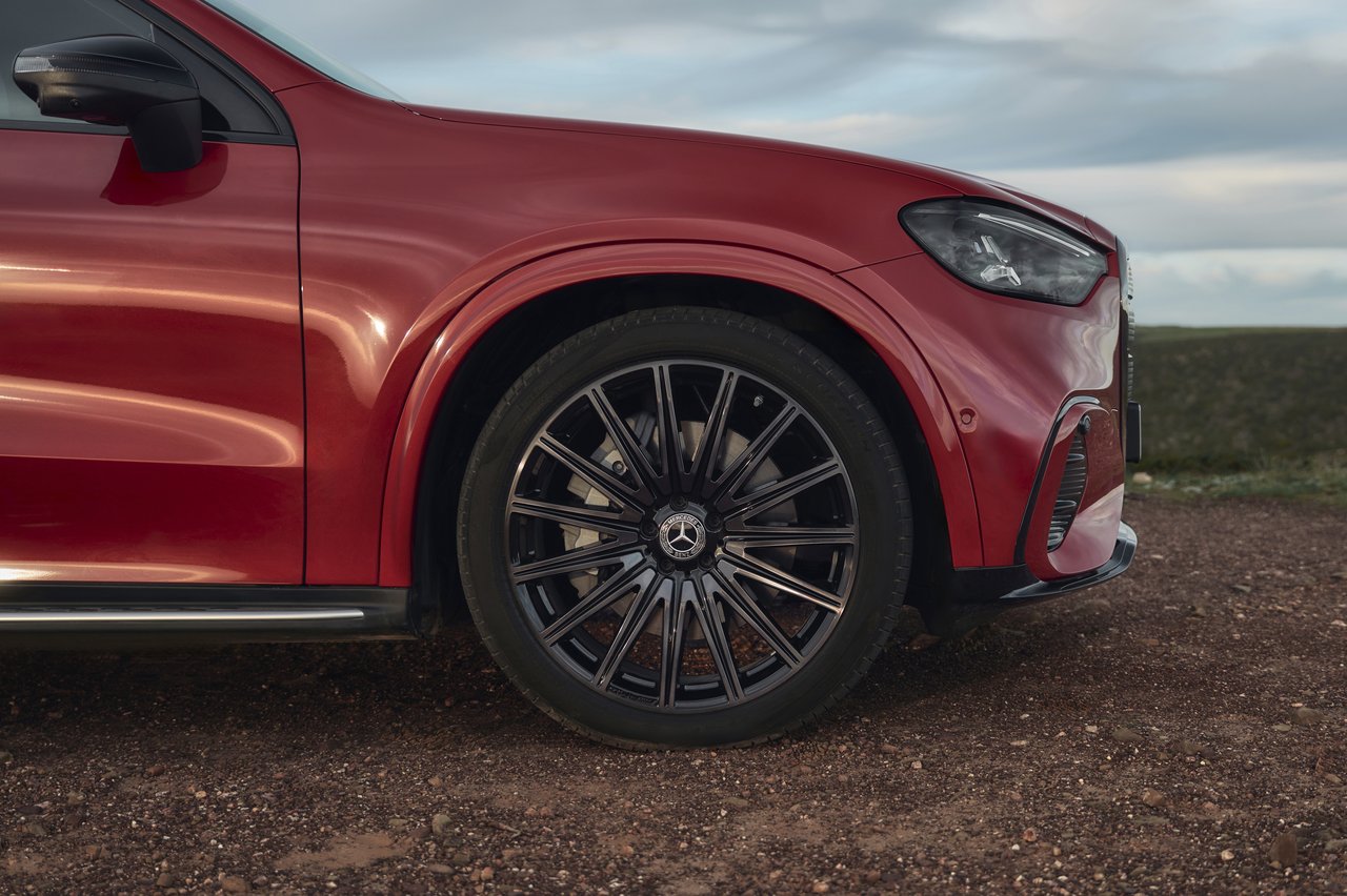 Mercedes GLC - Miniature 7