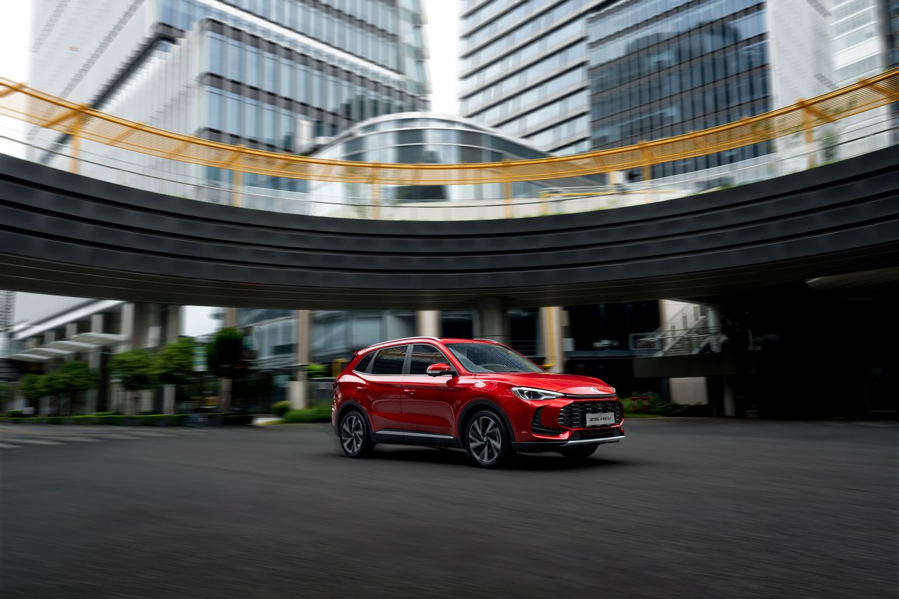 MG ZS HEV - Miniature 8
