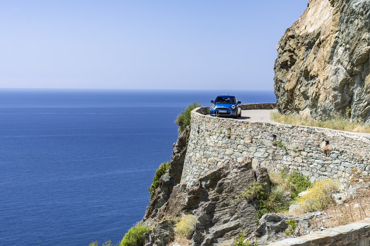 Mini Cooper 5 portes - Miniature 7