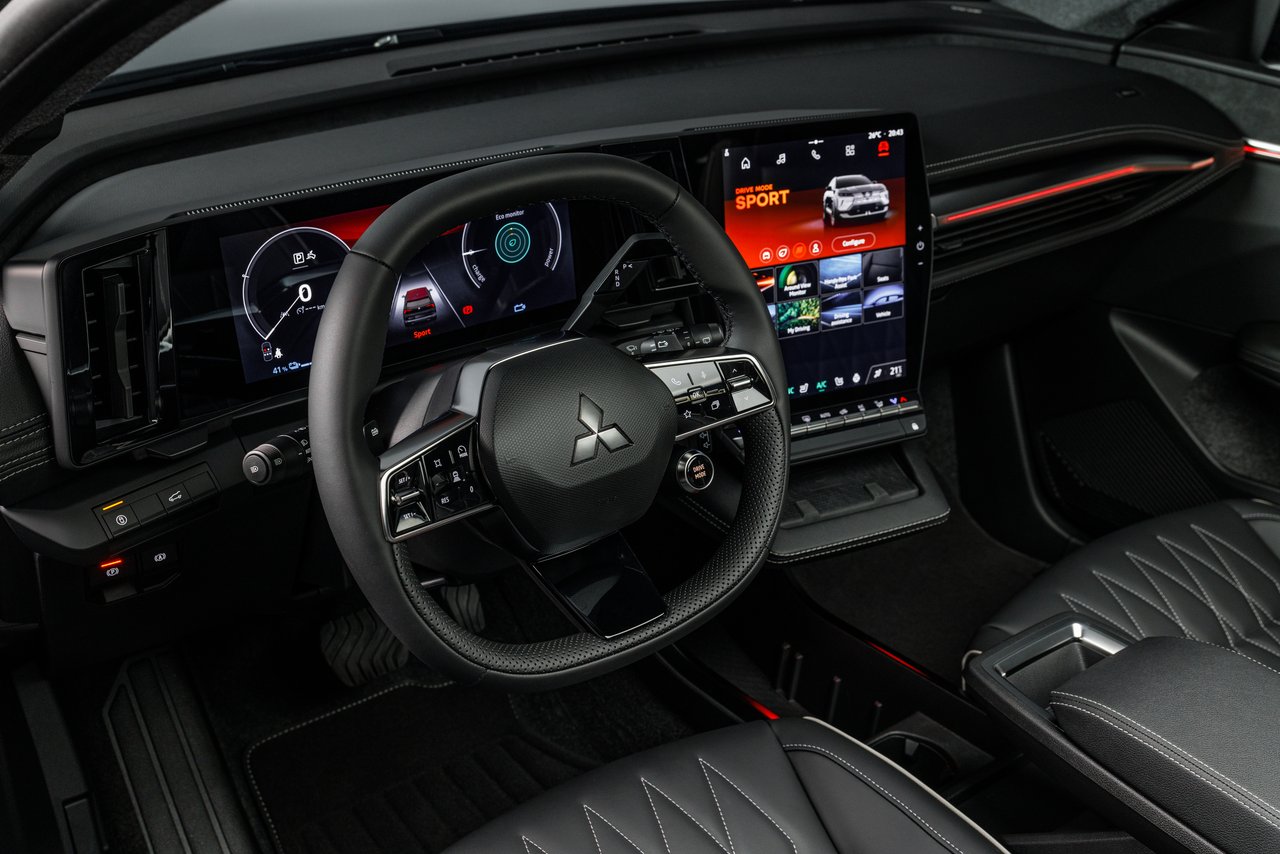 Mitsubishi Eclipse Cross PHEV - Miniature 8