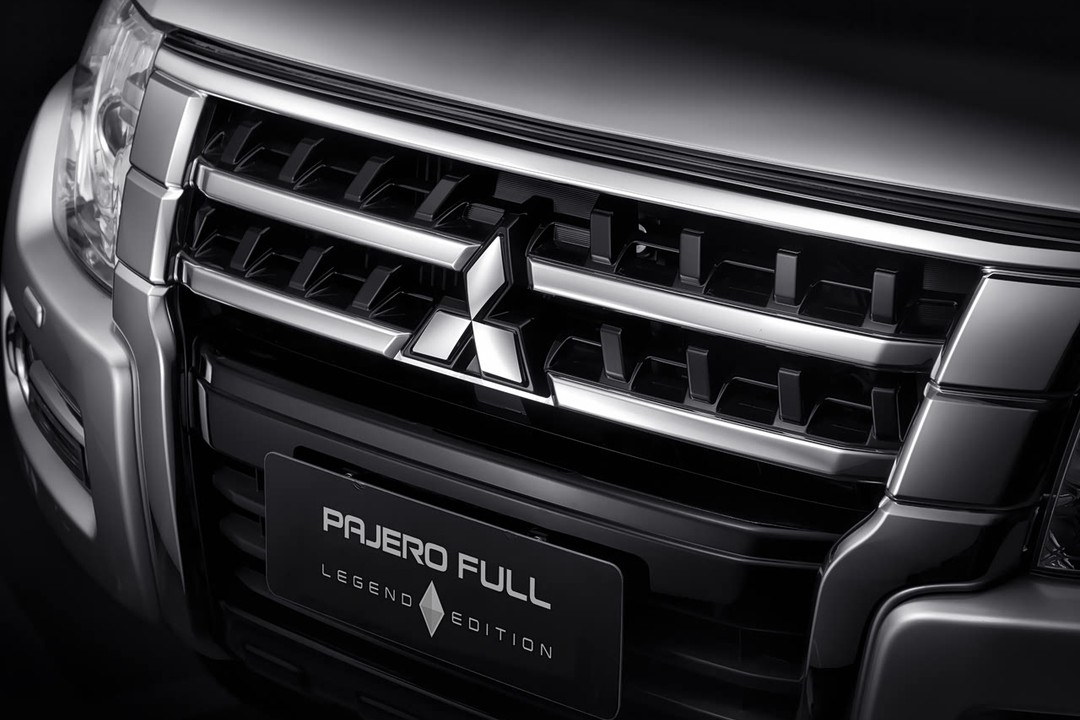Mitsubishi Pajero - Miniature 9