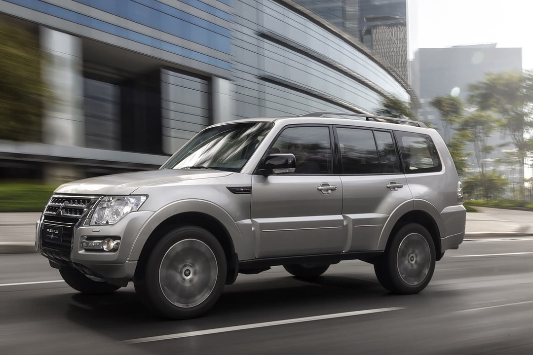 Mitsubishi Pajero - Miniature 10