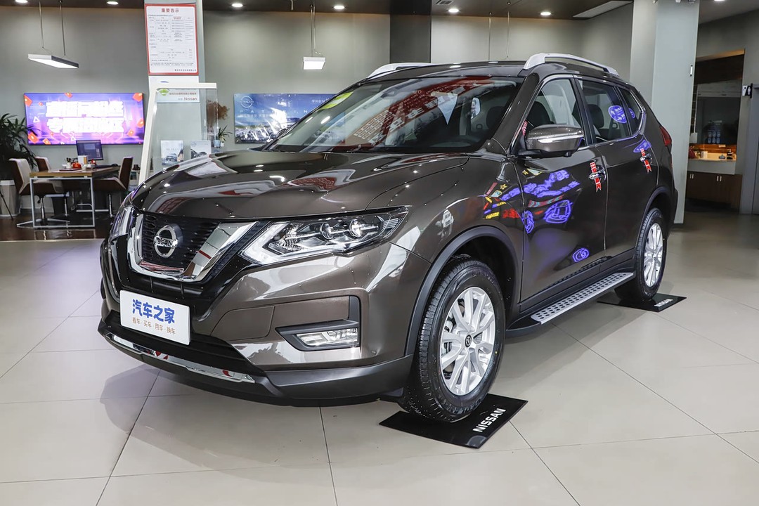 Nissan X Trail - Miniature 2