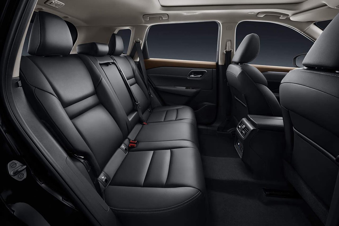 Nissan X Trail - Miniature 9