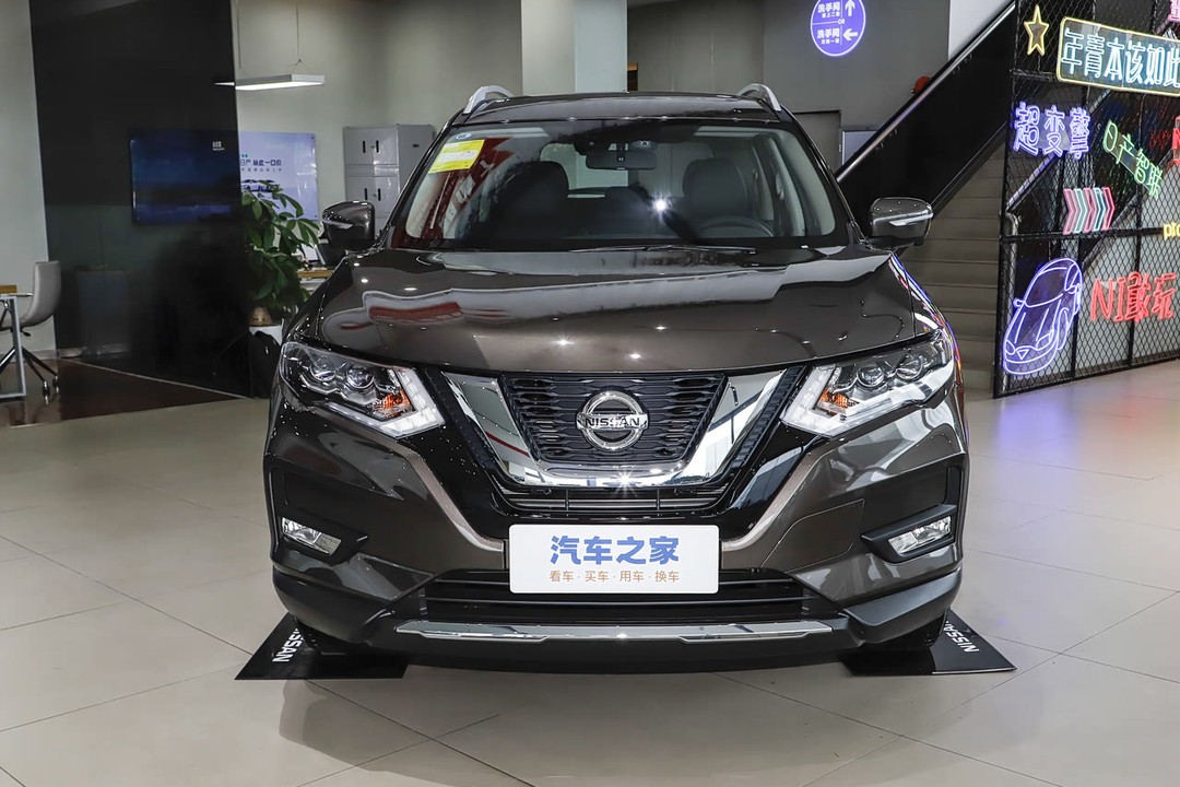 Nissan X Trail - Miniature 11