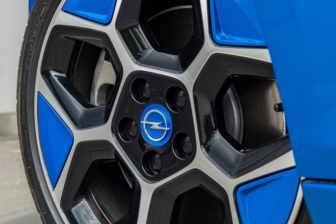 Opel Astra - Miniature 11