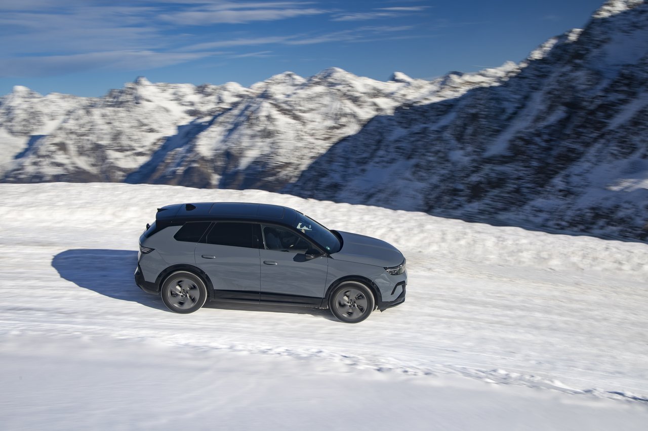 Opel Grandland - Miniature 9