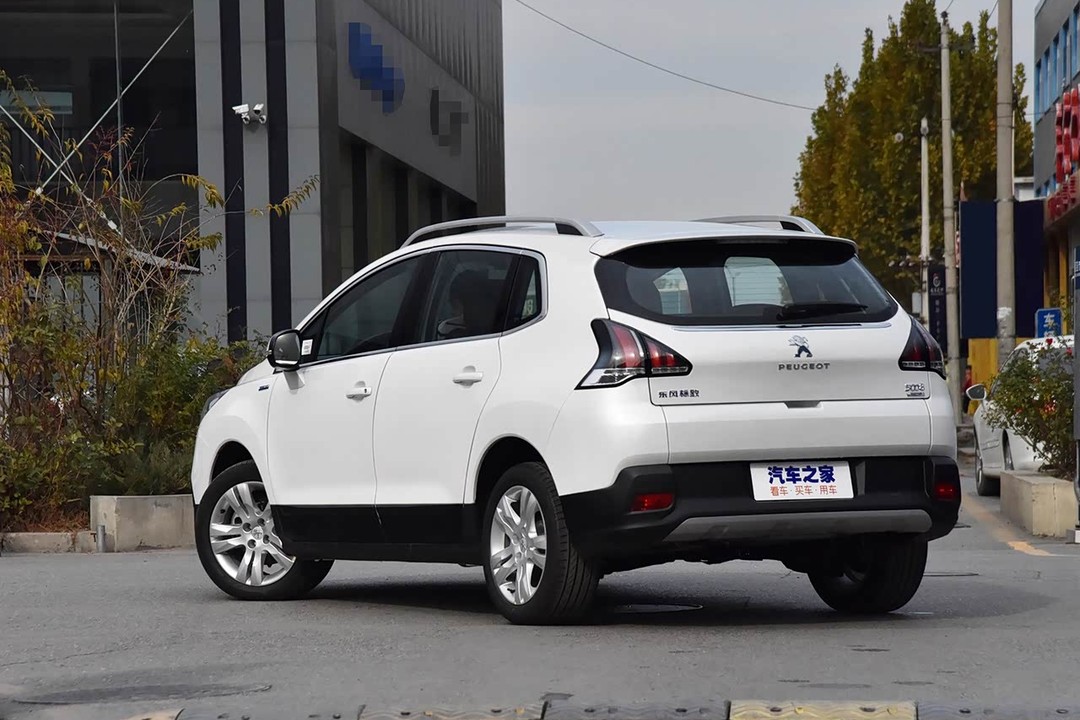 Peugeot 3008 - Miniature 5
