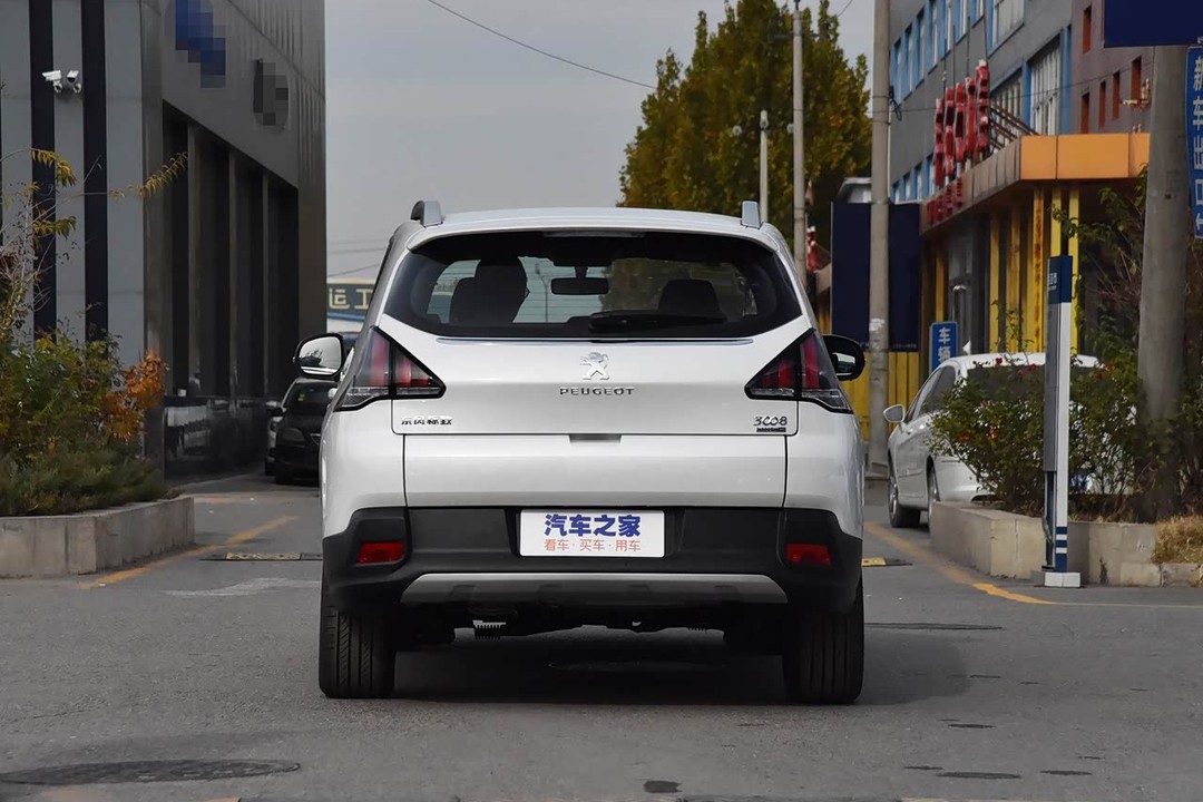 Peugeot 3008 - Miniature 6