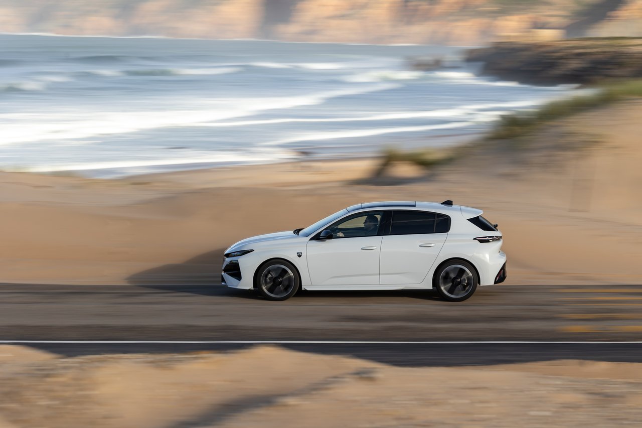 Peugeot 308 - Miniature 6