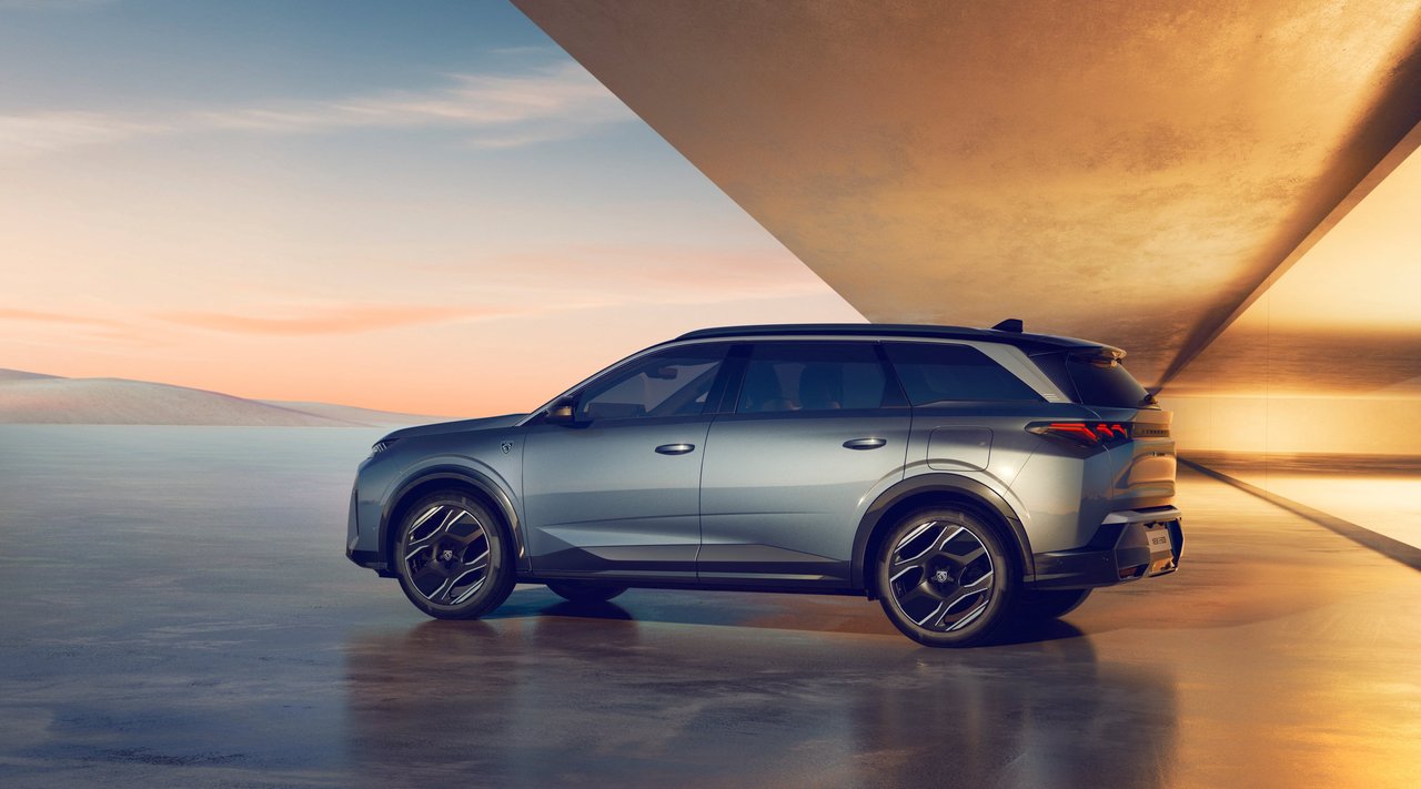 Peugeot 5008 - Miniature 5