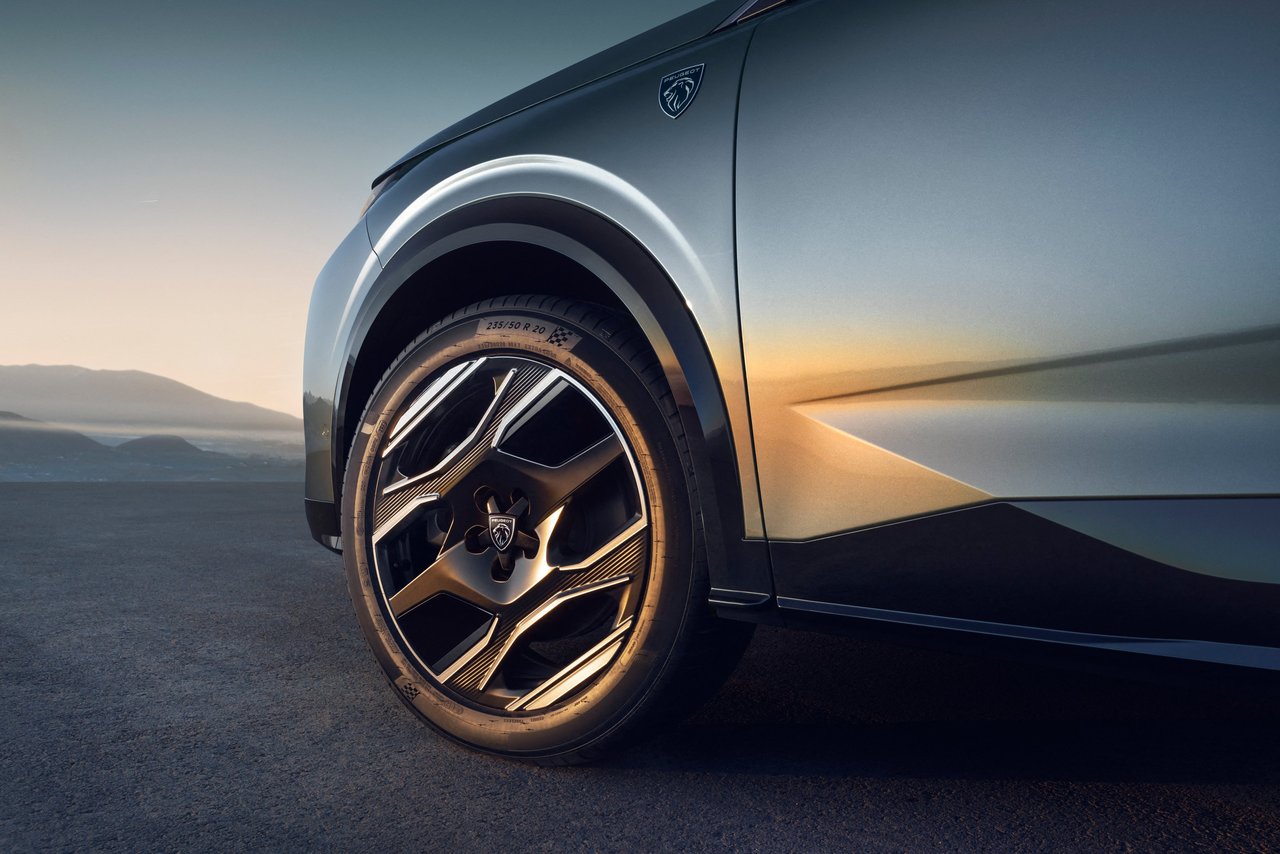 Peugeot 5008 - Miniature 6