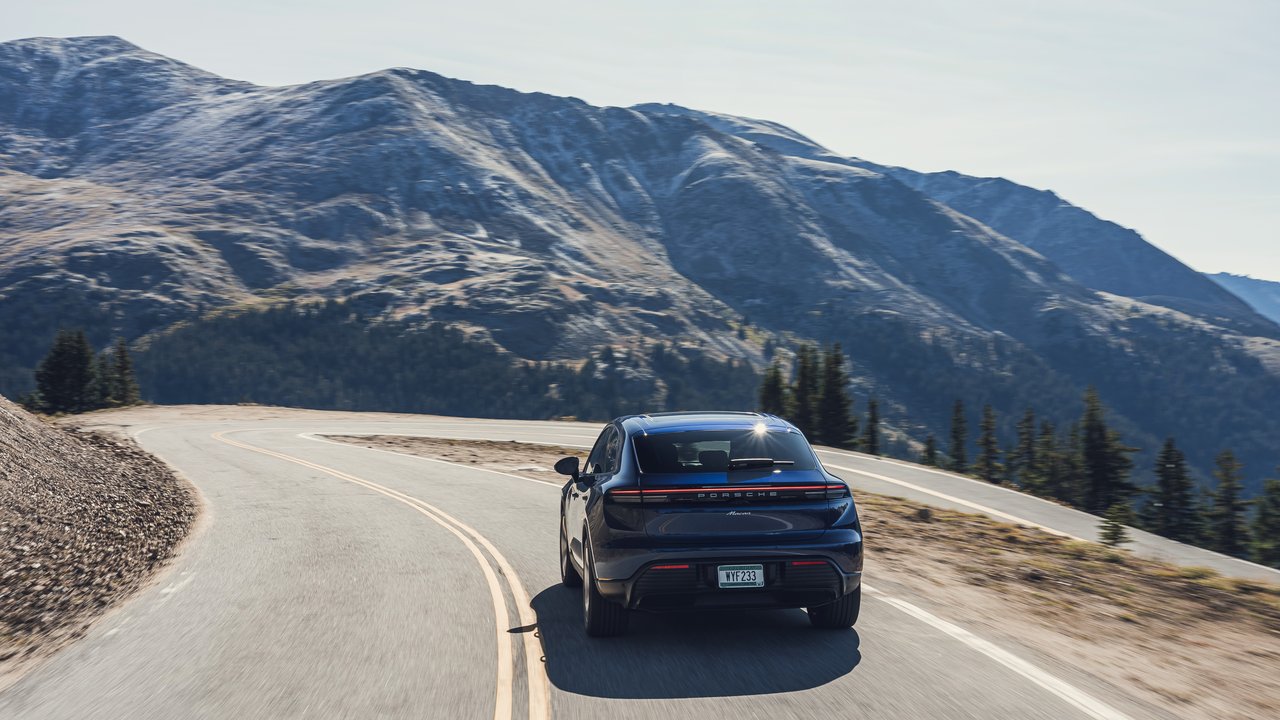 Porsche Macan - Miniature 2