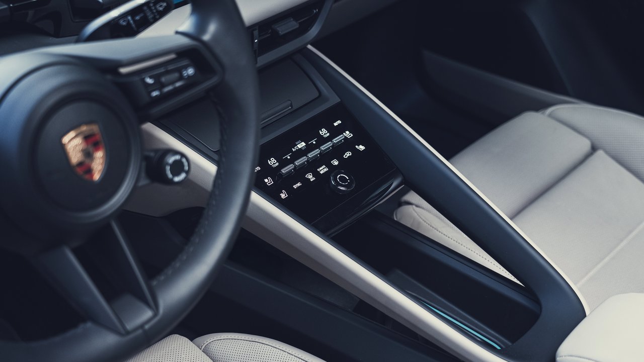 Porsche Macan - Miniature 8
