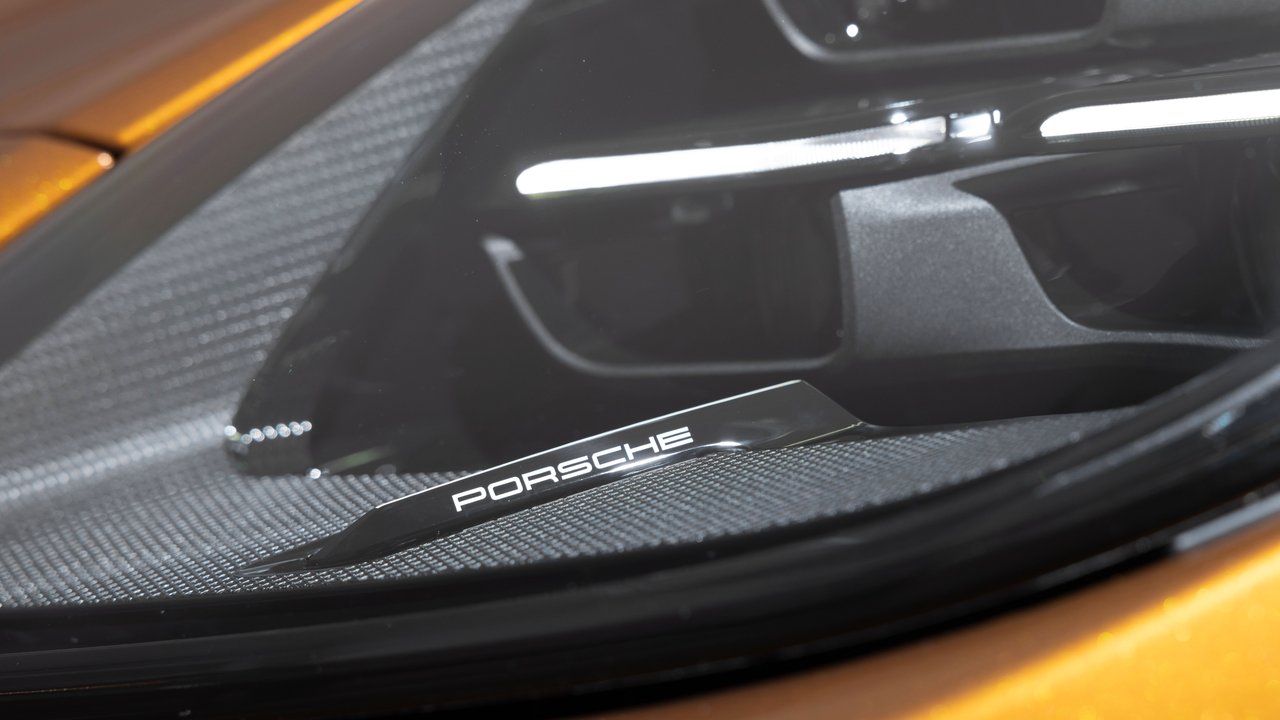 Porsche Panamera - Miniature 3