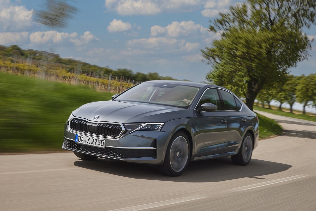 Skoda Octavia - Miniature 4