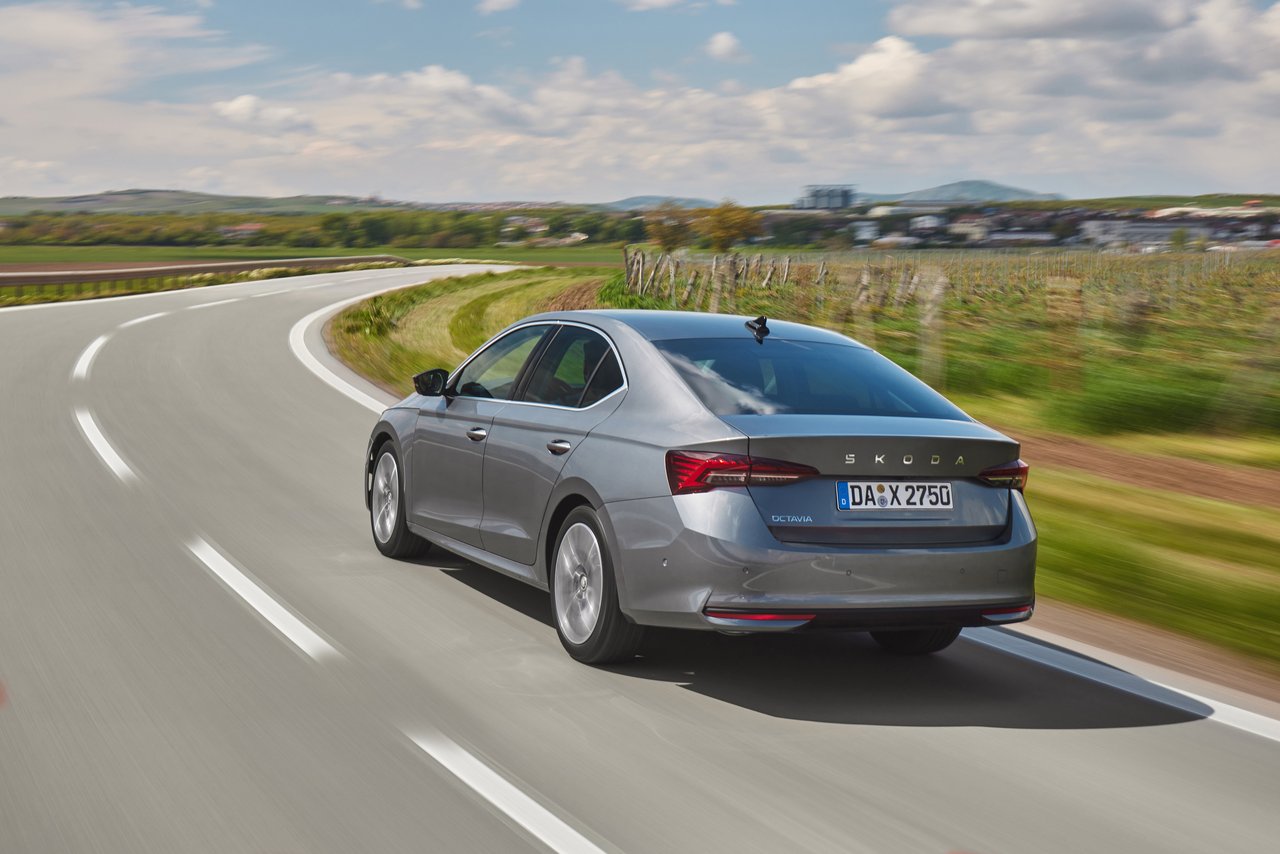 Skoda Octavia - Miniature 5