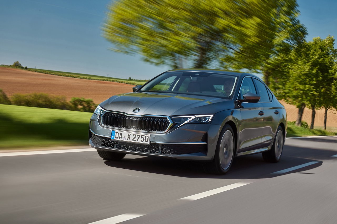 Skoda Octavia - Miniature 7