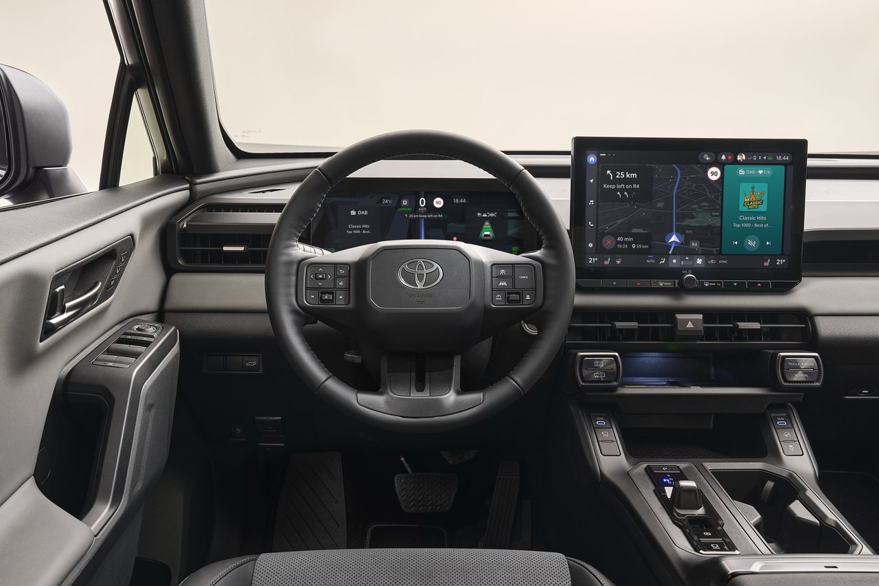 Toyota RAV4 - Miniature 7