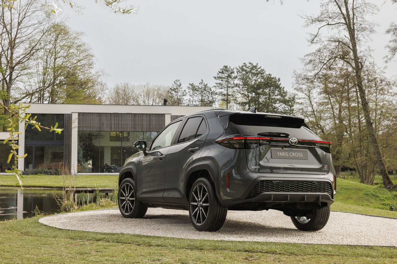 Toyota Yaris Cross - Miniature 8