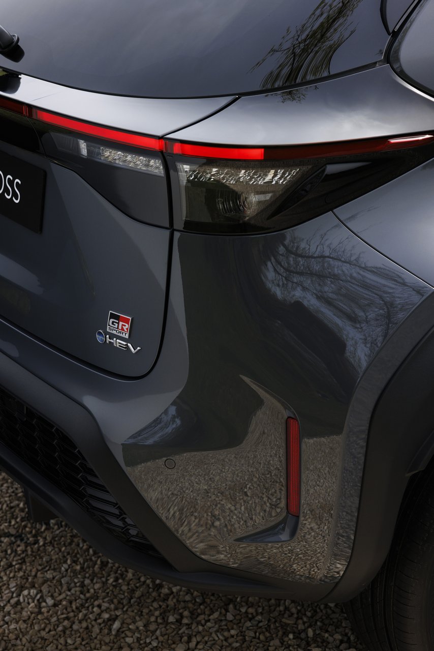 Toyota Yaris Cross - Miniature 9