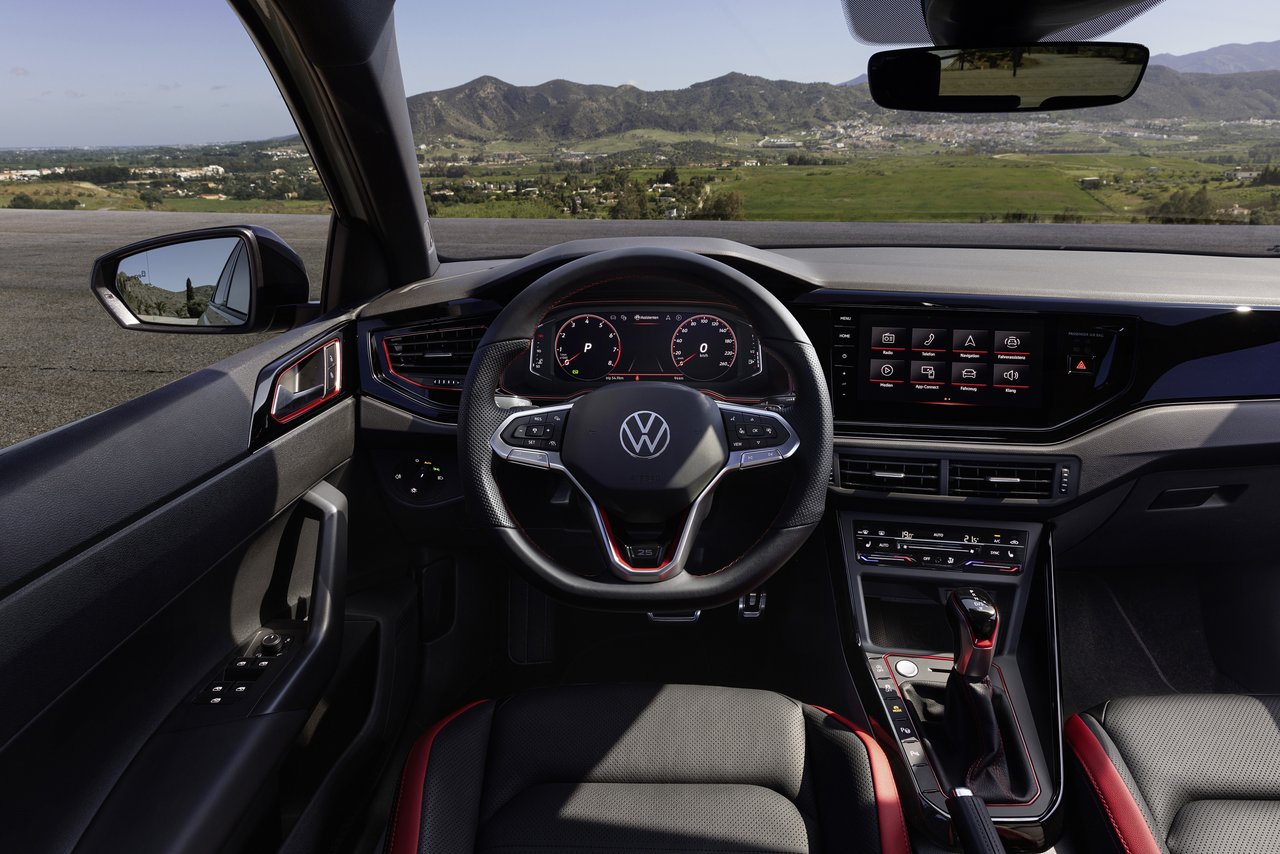 Volkswagen Polo - Miniature 9