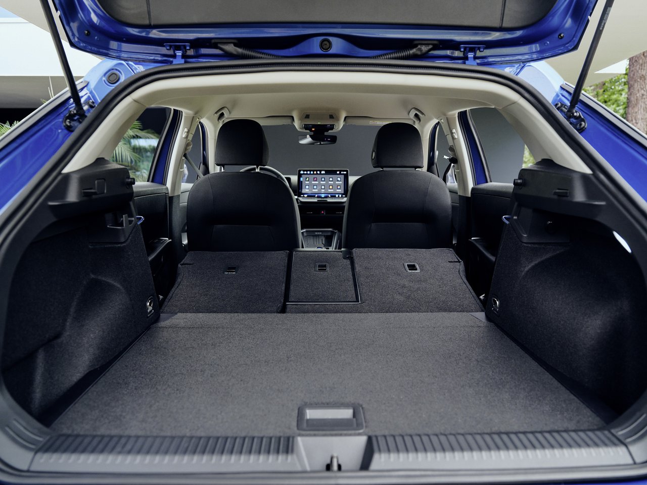 Volkswagen T-ROC - Miniature 9