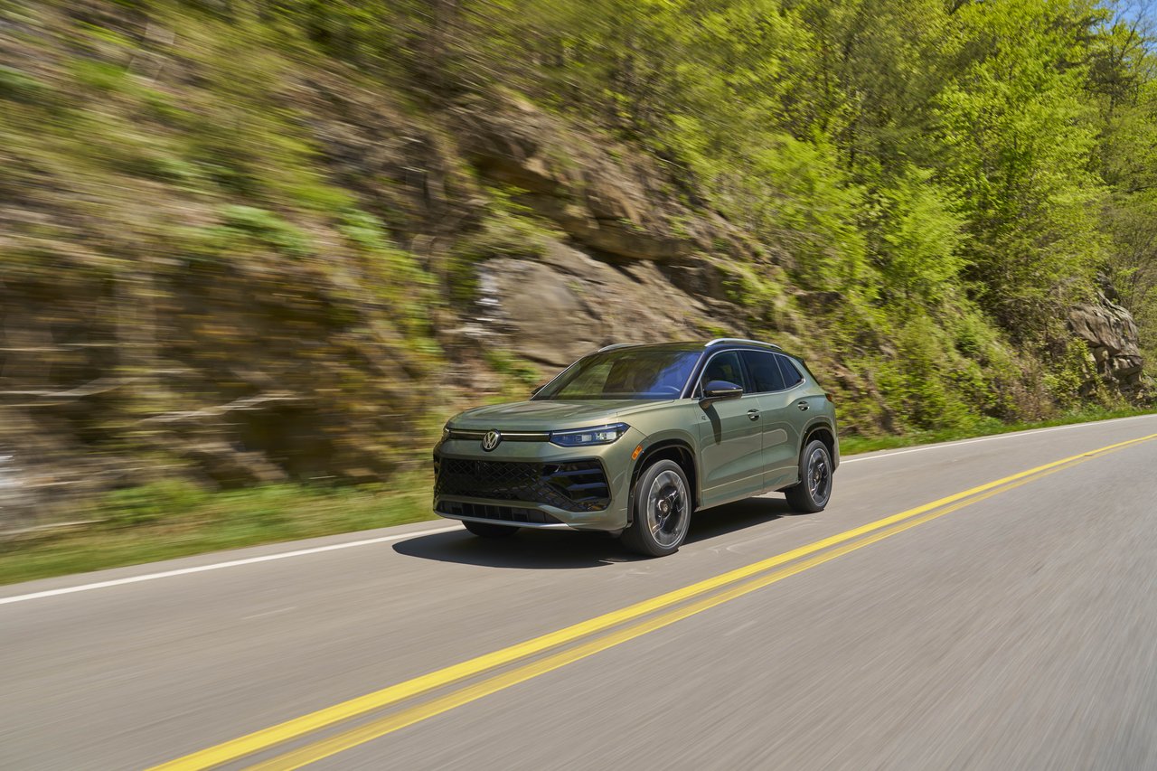 Volkswagen Tiguan - Miniature 4