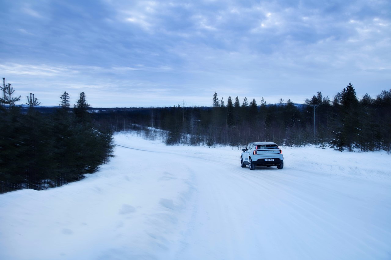 Volvo EX30 - Miniature 9